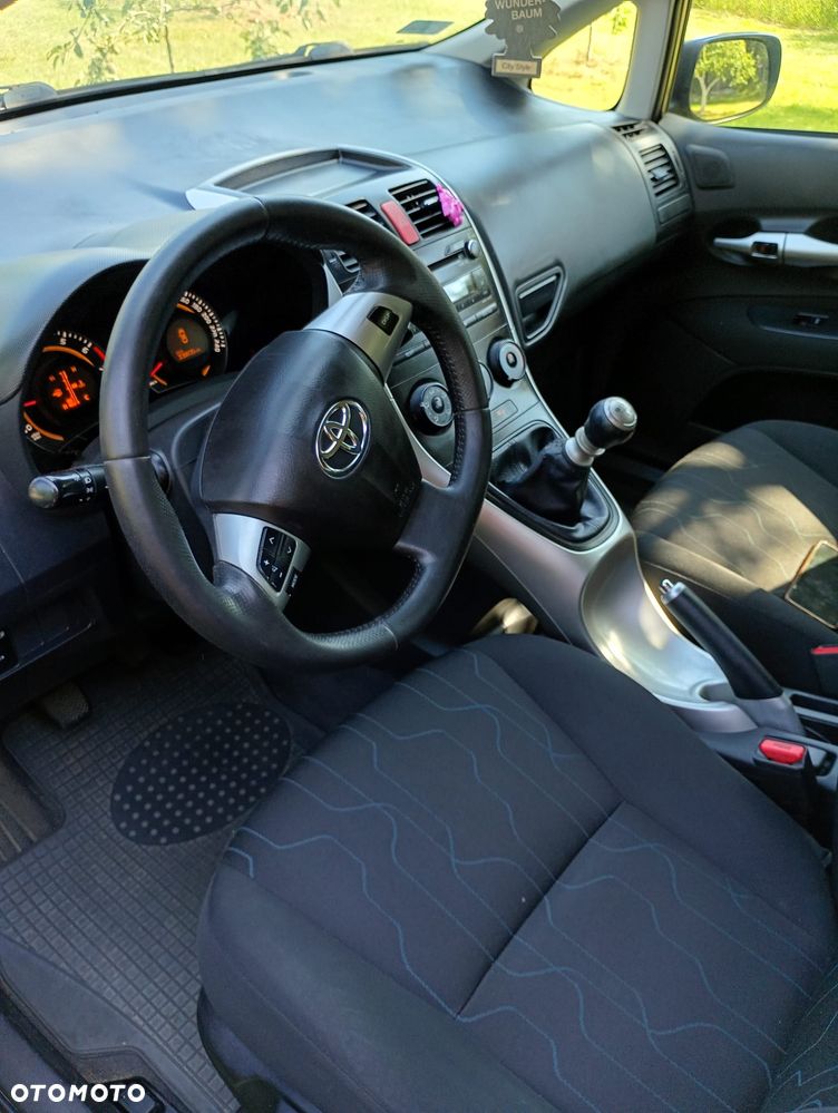 Toyota Auris 1.33 VVT-i Life - 6