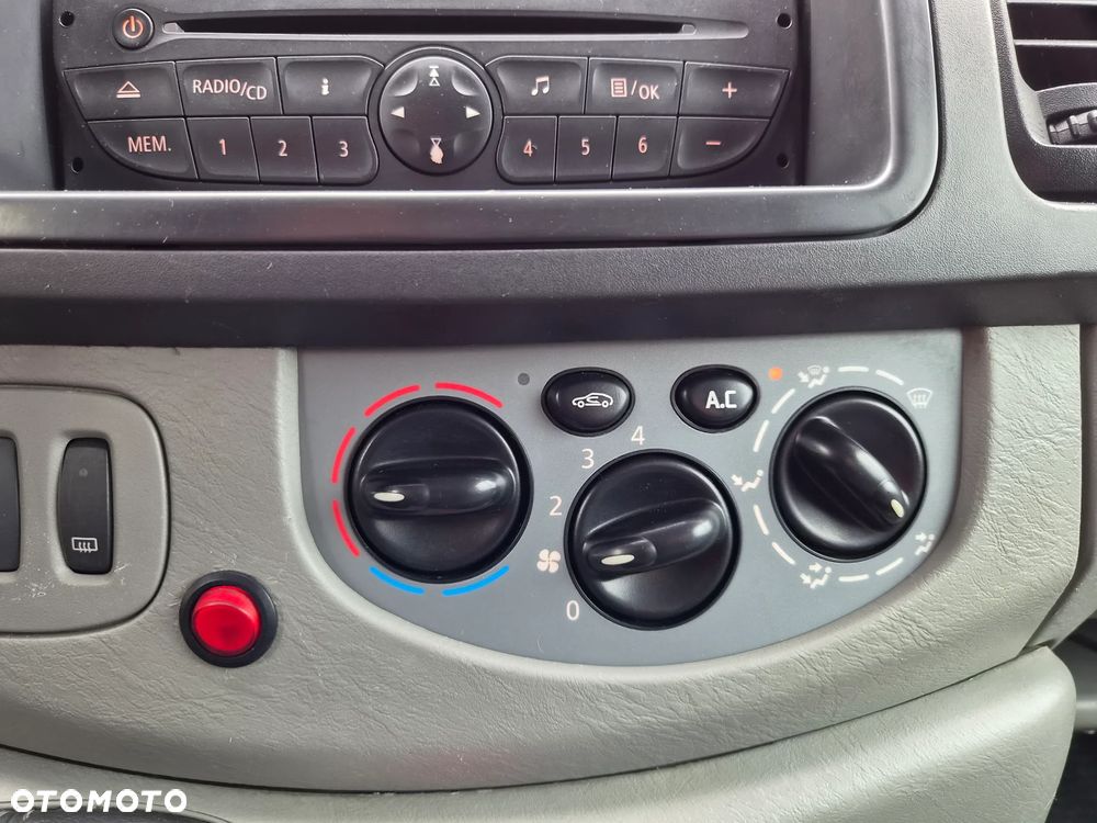 Opel Vivaro - 33