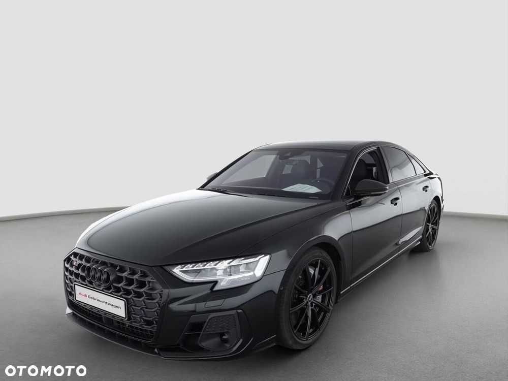Audi S8 - 2