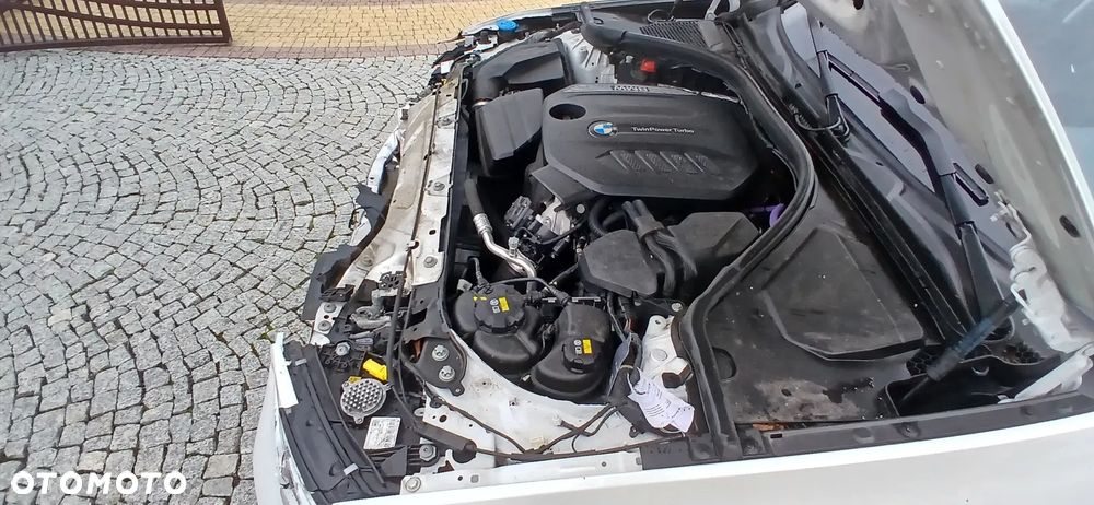 BMW Seria 3 320d Luxury Line - 22