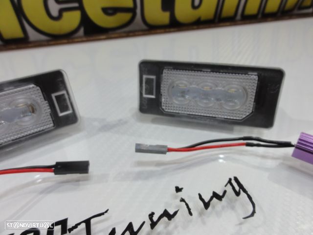 Suporte De Lâmpada De Matricula Com Led Branco Para Audi A1, A3, A4 B8, A5, A6, A7, Q3, Q5, Q7, TT, TTS, TTRS, Porsche Panamera 2010-, Seat Alhambra, Ibiza 6J SC/5-doors/ST 2008, Ateca, VW Sharan 7N, Touran GP2, Touareg 2, Tiguan, Polo, Golf 6, 7 Variant, Golf Plus, Jetta, Passat B6, B7, Skoda Fabia 5J, Superb 3T, Octavia (5E), Rapid  Yeti 5L. - 7