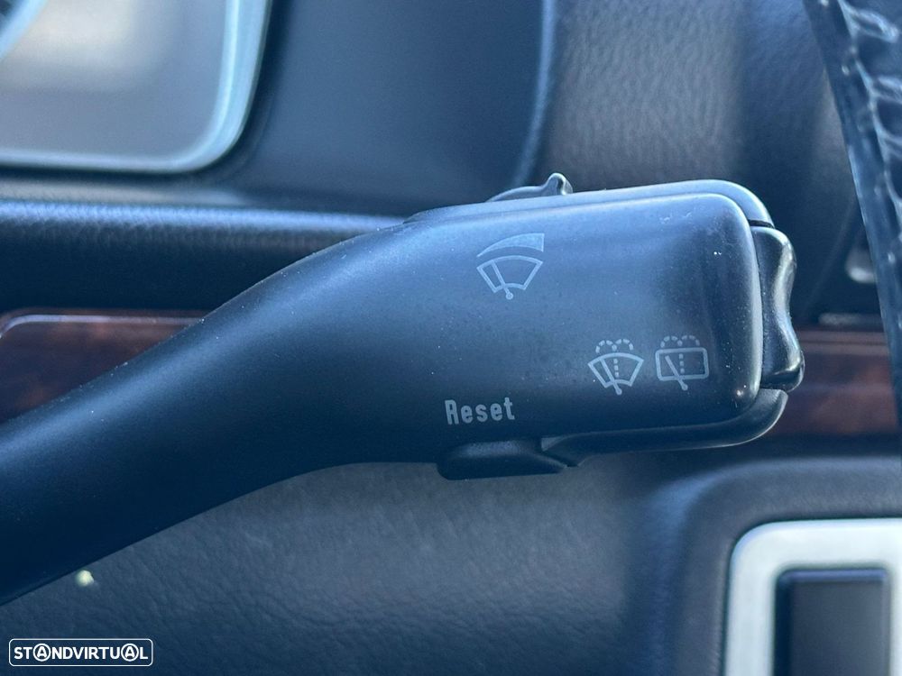 Ford Galaxy 1.9 TDi Ghia - 24