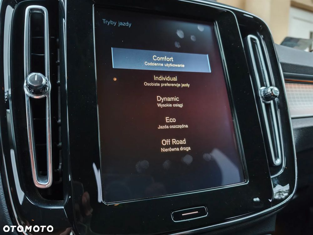 Volvo XC 40 - 9