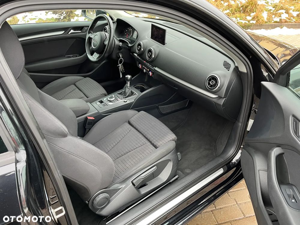 Audi A3 3-drzwiowe 1.4 TFSI S line Sportpaket - 7
