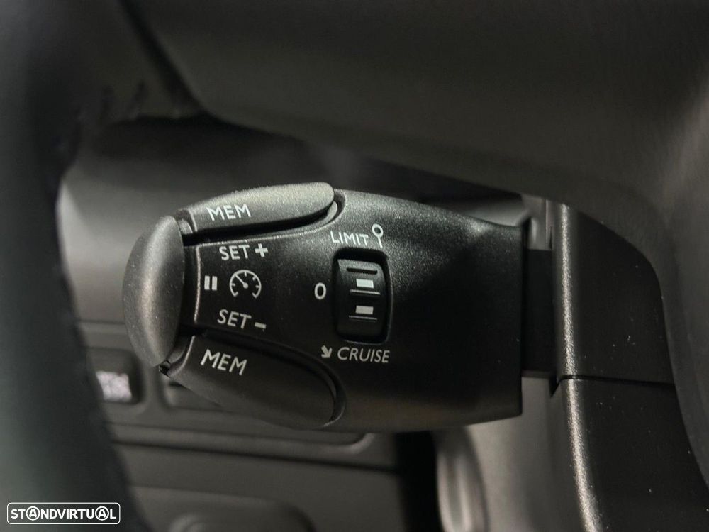 Citroën C3 Aircross 1.2 PureTech Shine Pack - 19