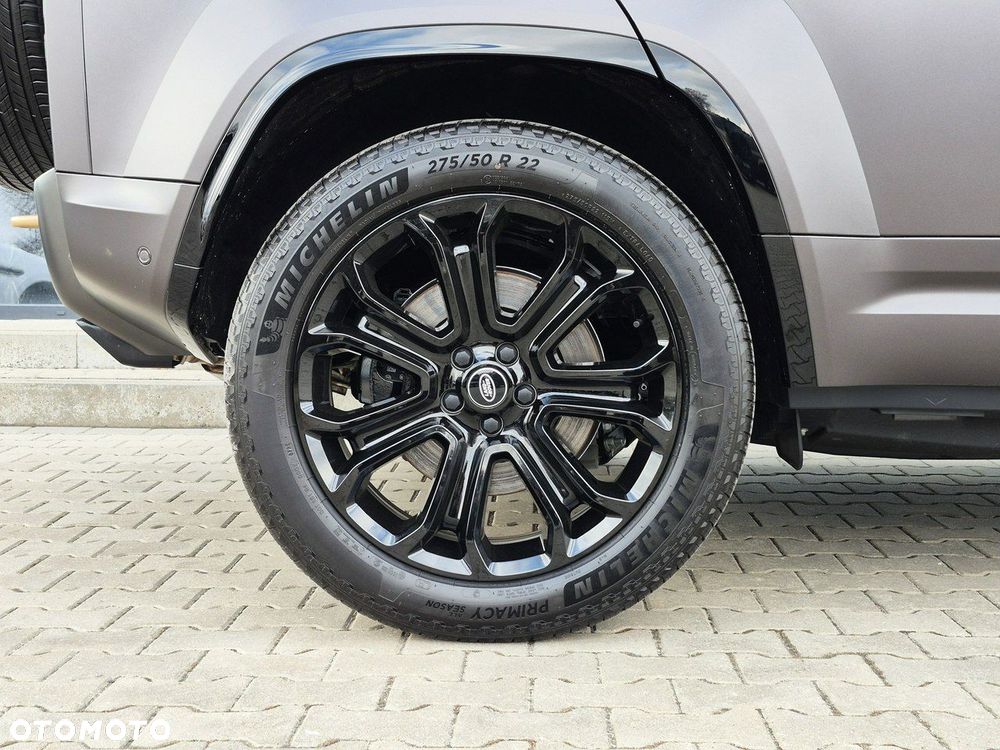 Land Rover Defender - 9