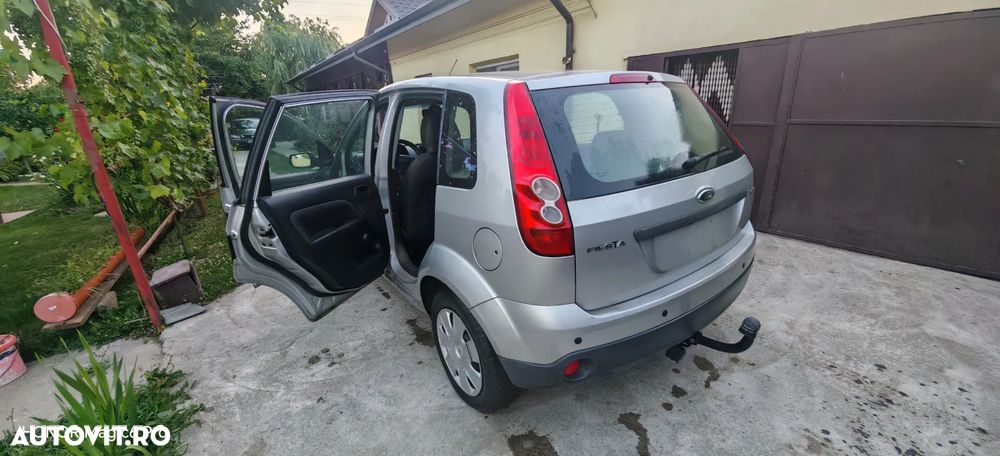 Ford Fiesta 1.4 TDCi Comfort - 3