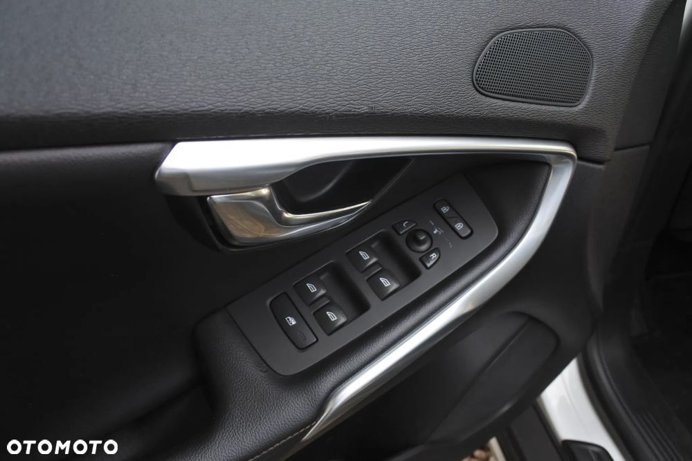 Volvo V40 Cross Country D3 Geartronic Summum - 18