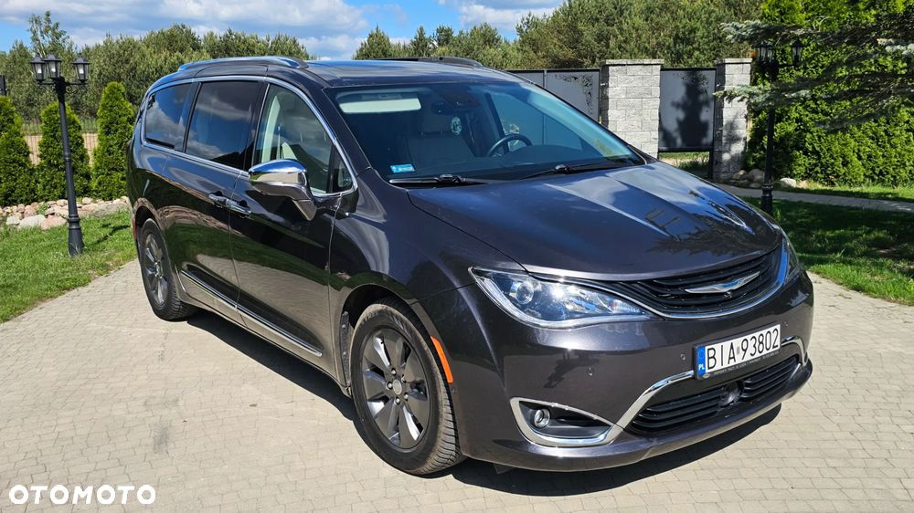 Chrysler Pacifica - 18