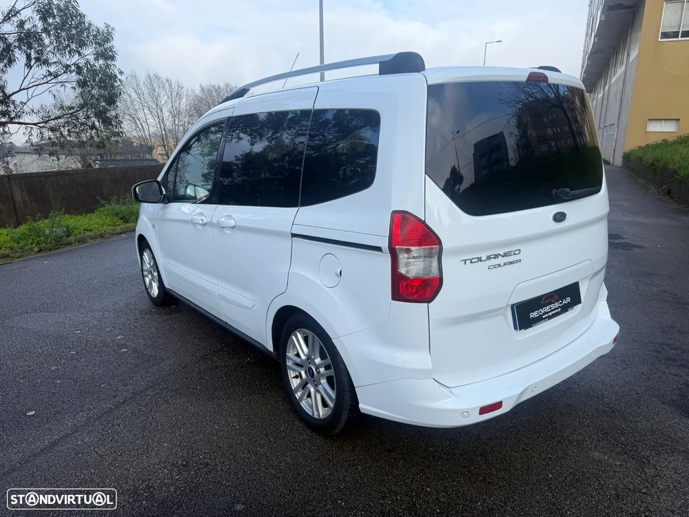 Ford Tourneo Courier 1.0 EcoBoost Titanium - 6