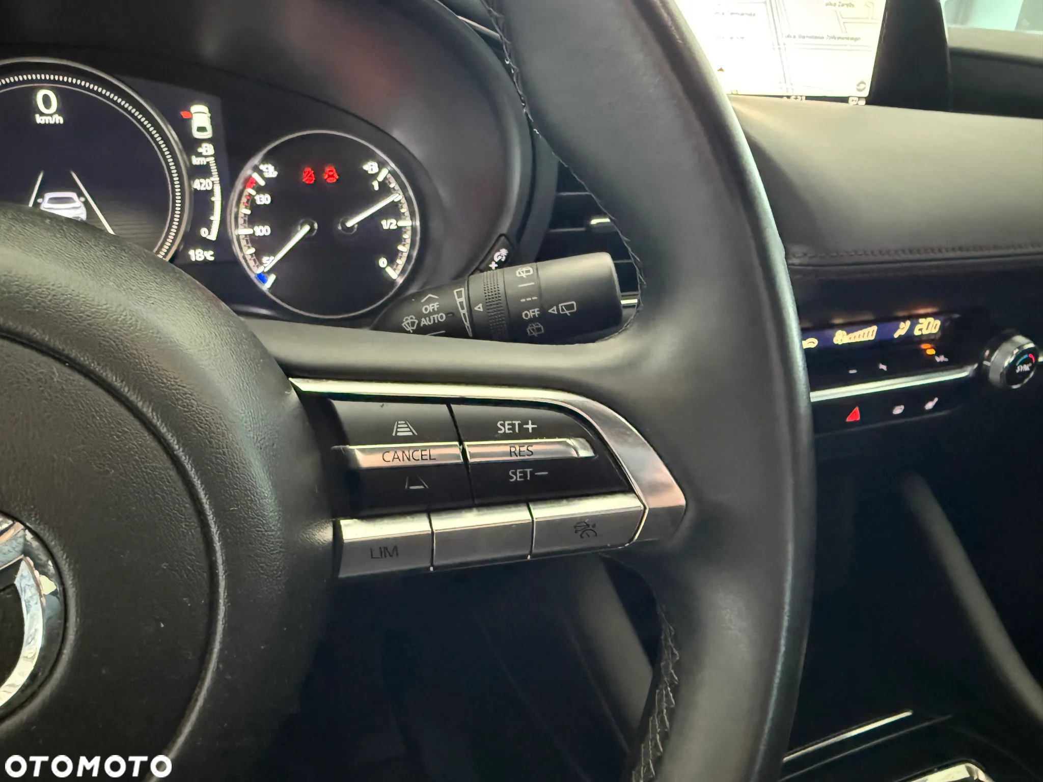 Mazda 3 - 30