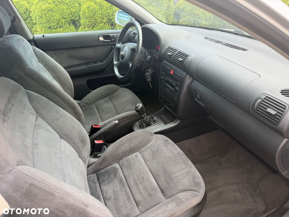 Audi A3 Sportback 1.6 Ambition - 7