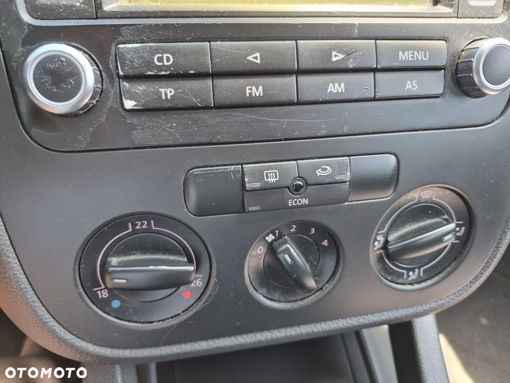 Volkswagen Jetta 2.0 TDI DPF Freestyle - 17