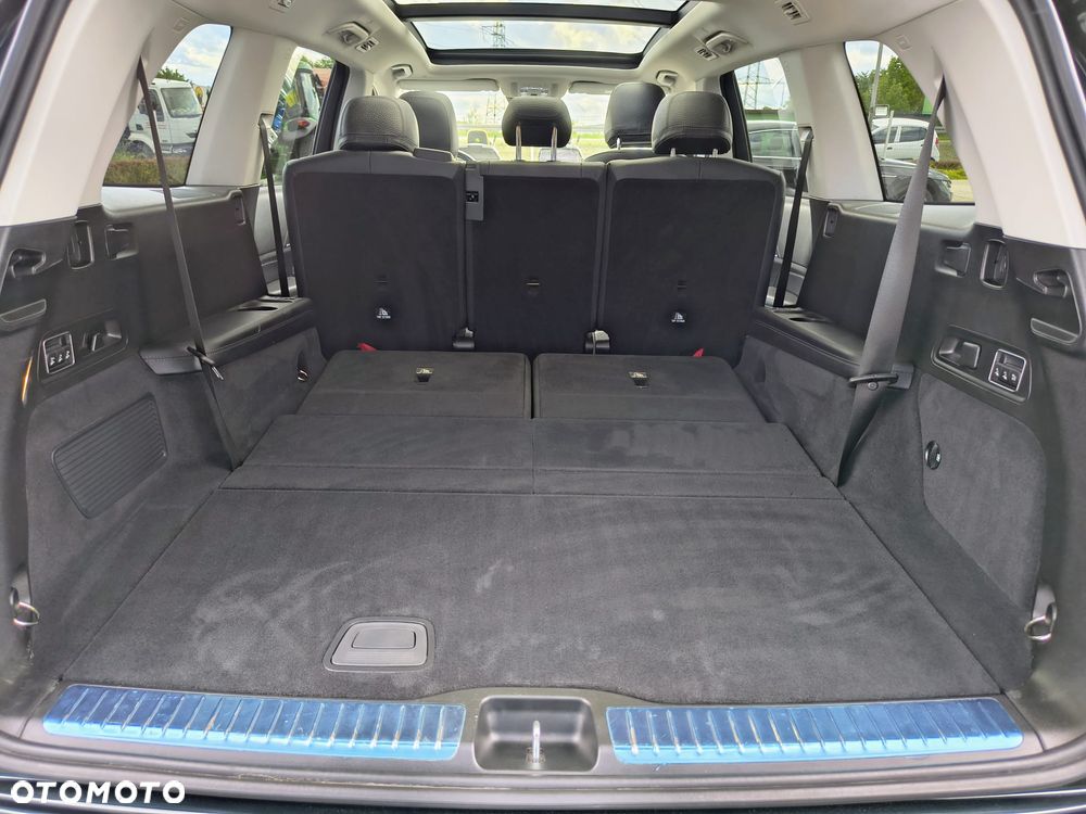 Mercedes-Benz GLS - 26