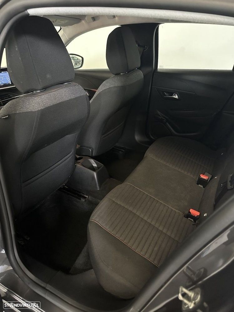 Peugeot 208 1.2 PureTech Active — fotografia 12