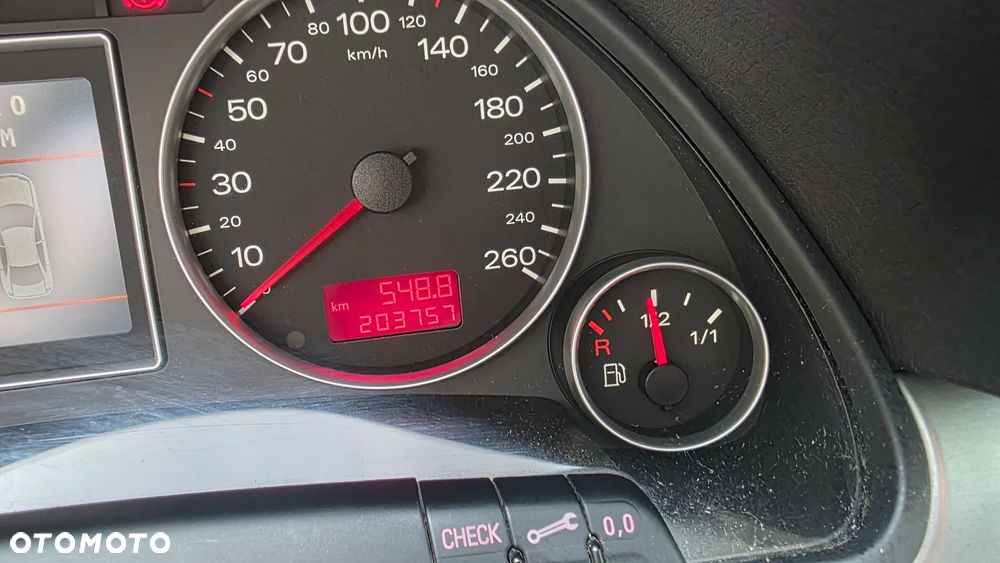 Audi A4 Avant 2.0 TDI - 18