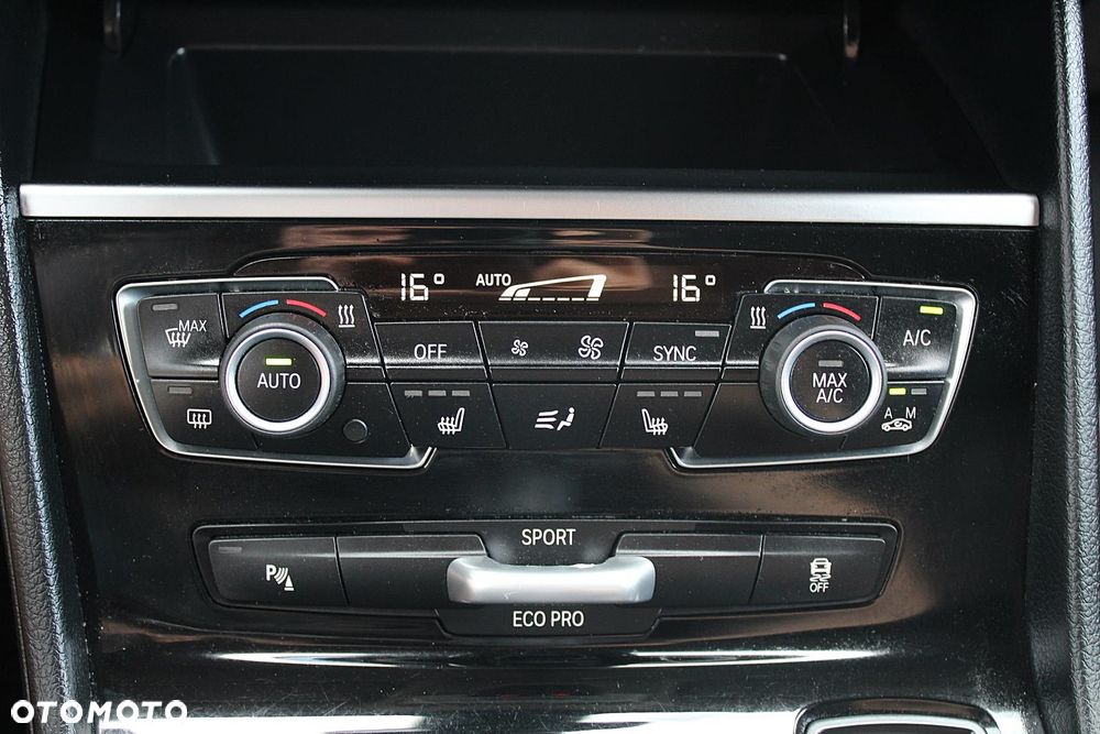 BMW Seria 2 216d - 20