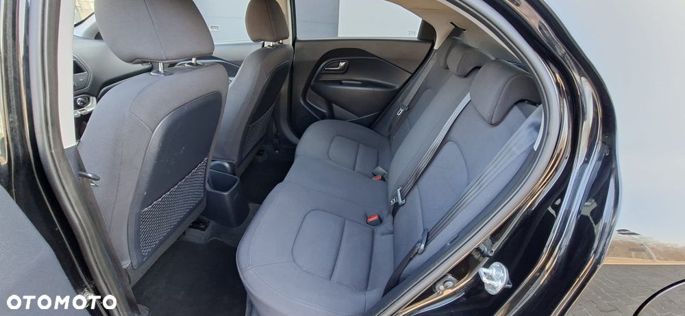 Kia Rio 1.2 Attract - 22