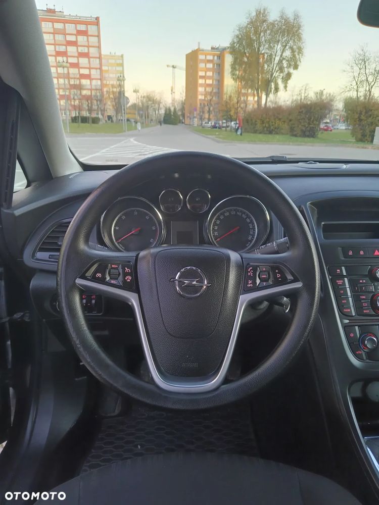 Opel Astra IV 1.7 CDTI Essentia - 10