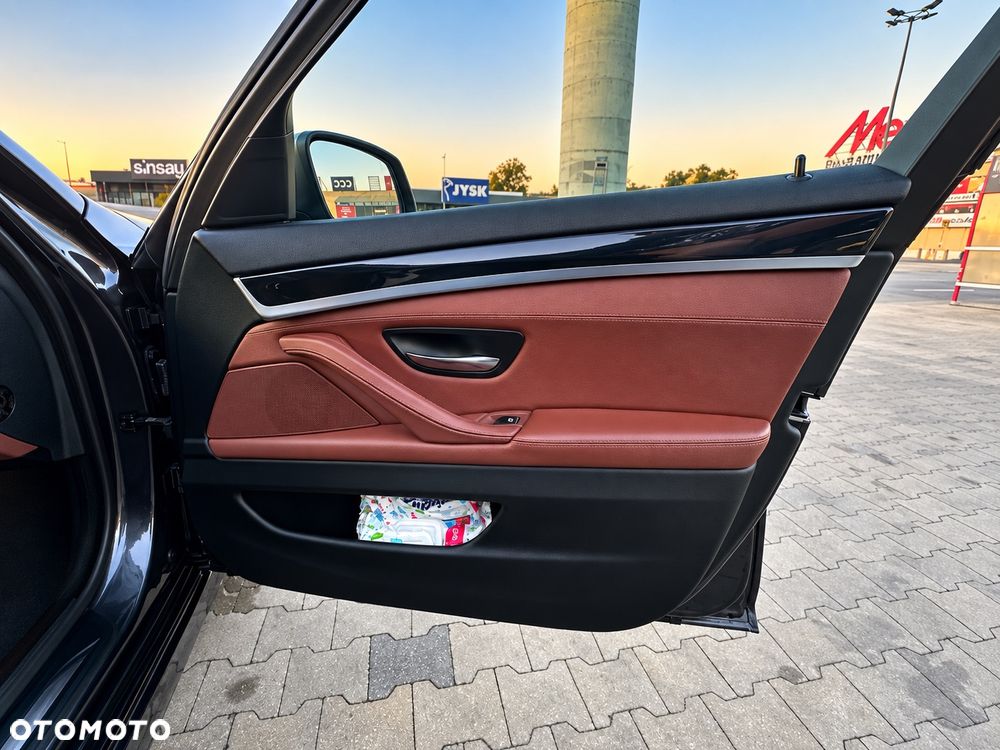 BMW Seria 5 - 10