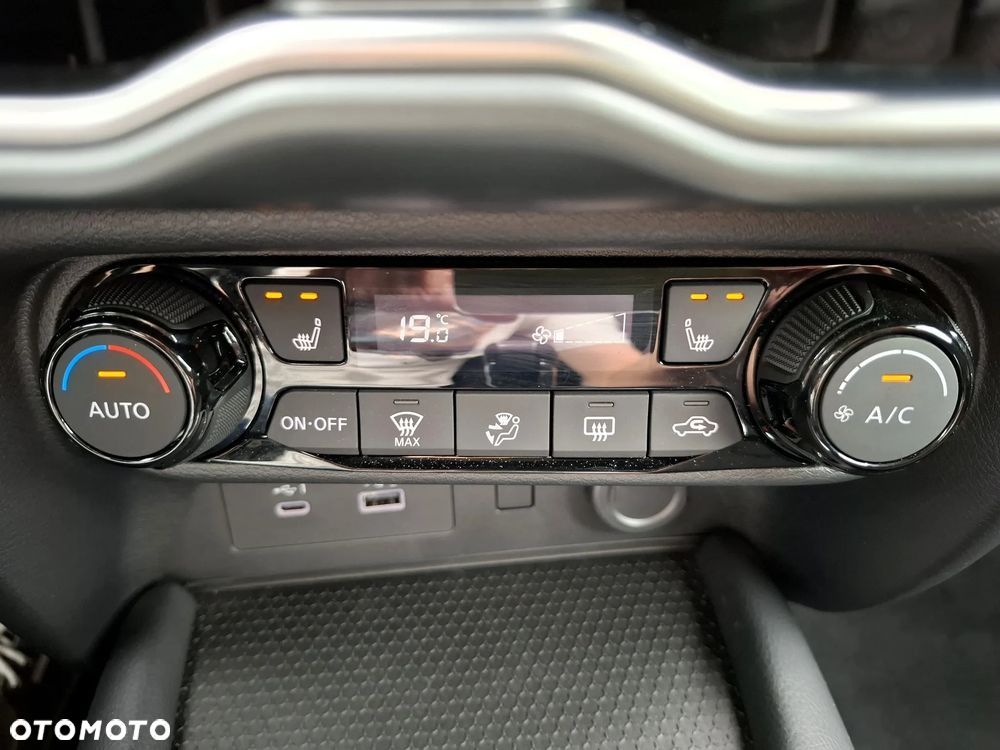 Nissan Juke 1.0 DIG-T Acenta DCT - 17