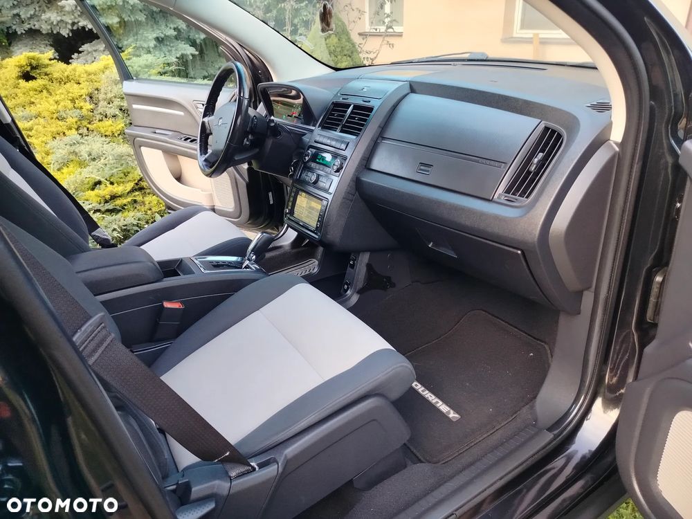 Dodge Journey 2.7 V6 R/T - 29