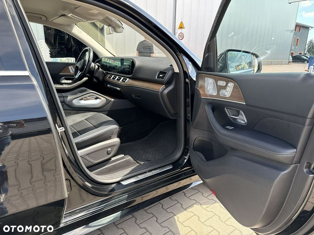 Mercedes-Benz GLE 300 d 4Matic 9G-TRONIC AMG Line - 19