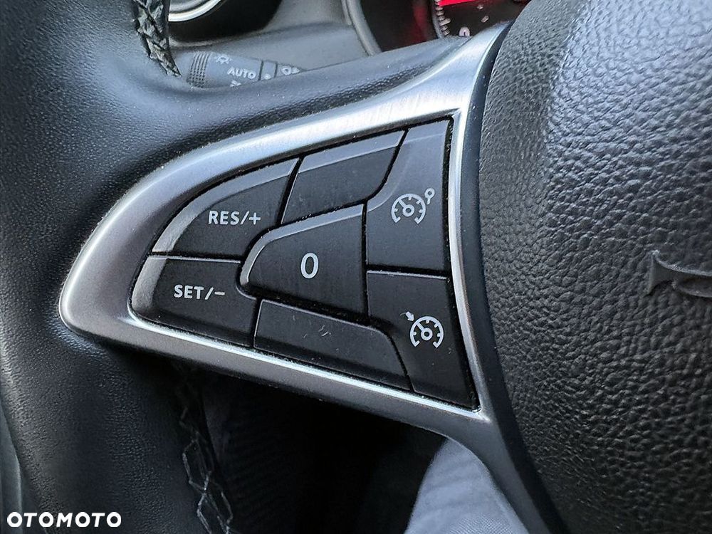 Dacia Duster 1.0 TCe Prestige - 17