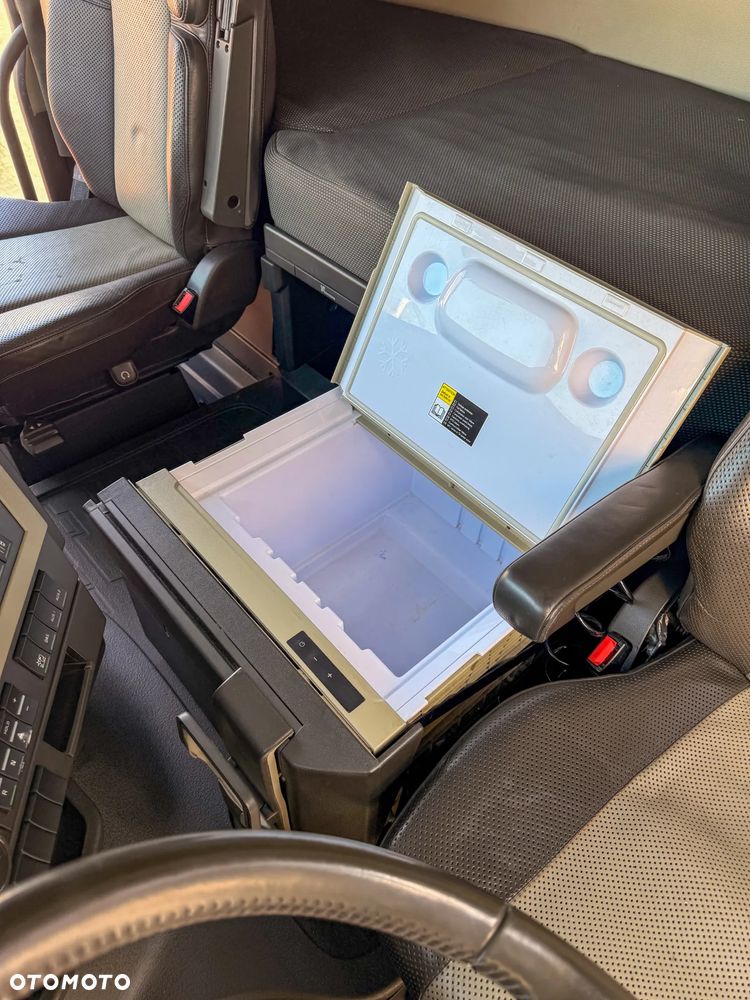 Volvo FH 460 / STANDARD / XXL / i SAVE / EURO 6/ GLOBETROTTER/ / AUTOMAT/SERVIS /2019/ KAMERA/ SKÓRY/ XENON /PERFEKCYJNY STAN / ZABUDOWY  MIĘDZYOSIOWE/ - 12