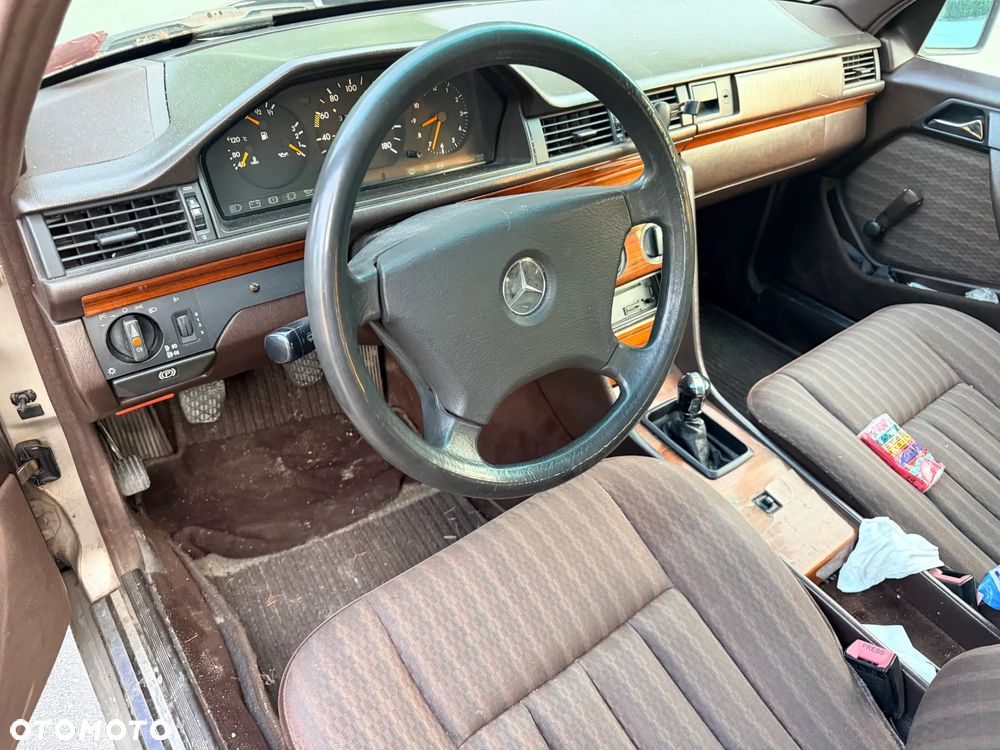 Mercedes-Benz W124 (1984-1993) - 6