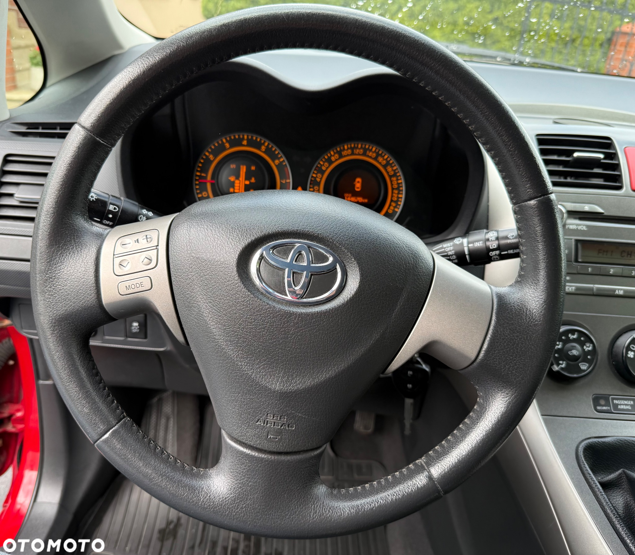 Toyota Auris 1.4 VVT-i Team - 28