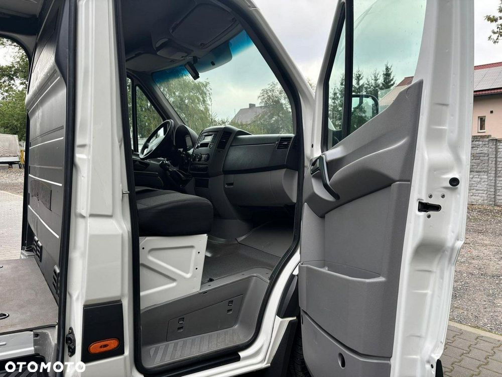 Volkswagen Crafter - 16