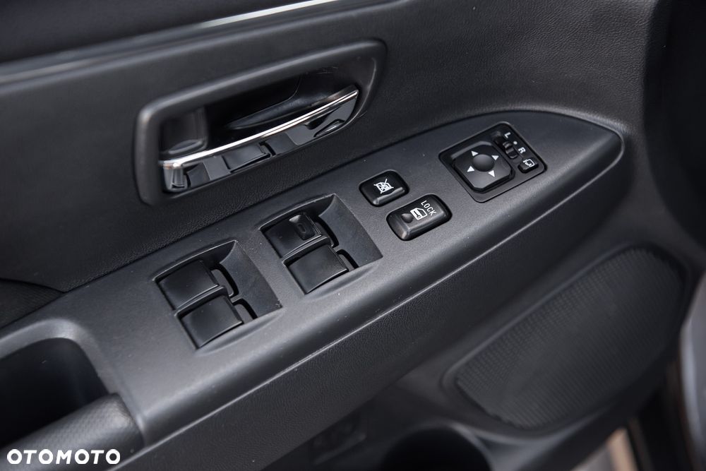Mitsubishi ASX - 16