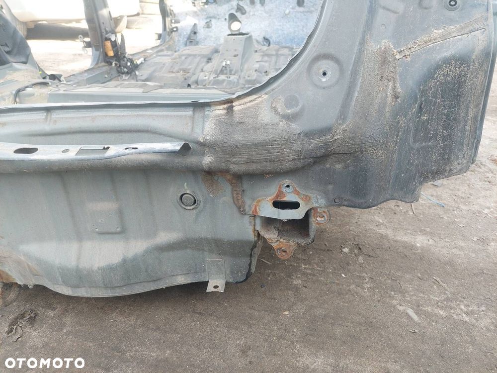 WANNA BAGAŻNIKA PAS TYLNY HONDA CIVIC VIII B92P - 2