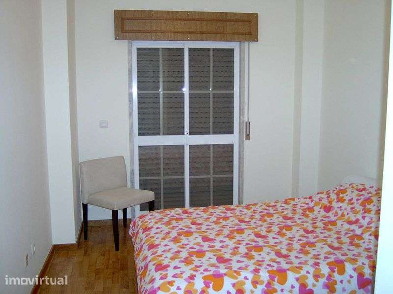 Apartamento T2 com Vista Desafogada – Excelente Localização - Grande imagem: 2/10