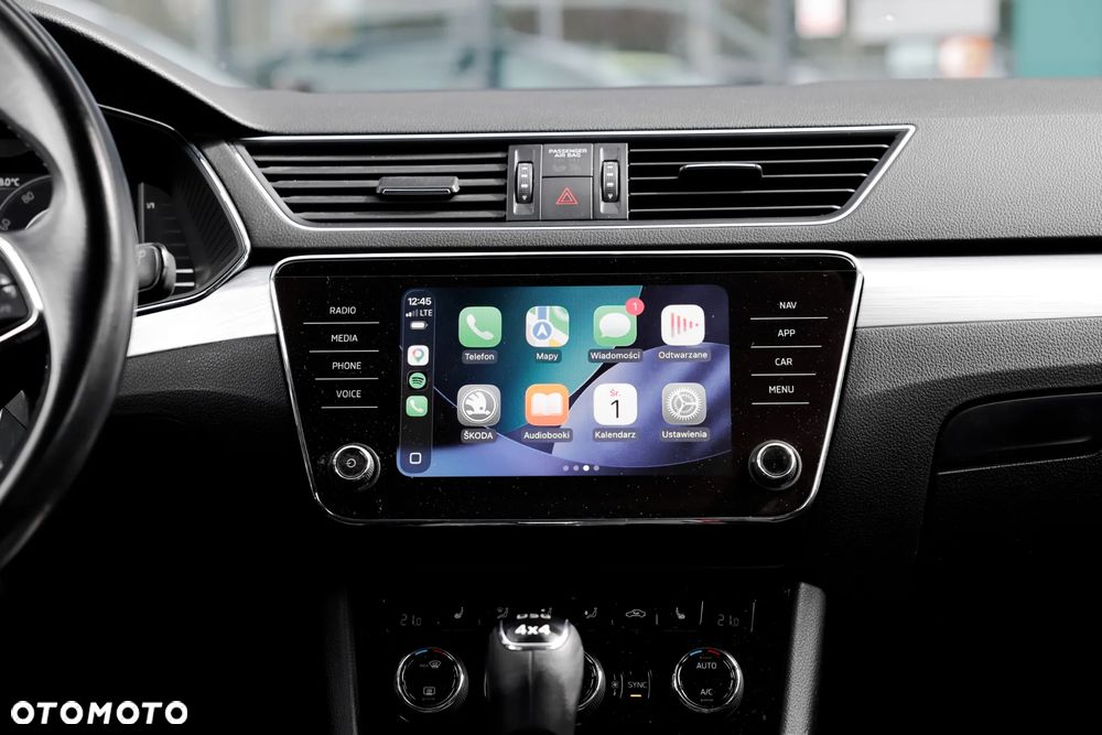Skoda Superb 2.0 TDI SCR 4x4 Ambition DSG - 17