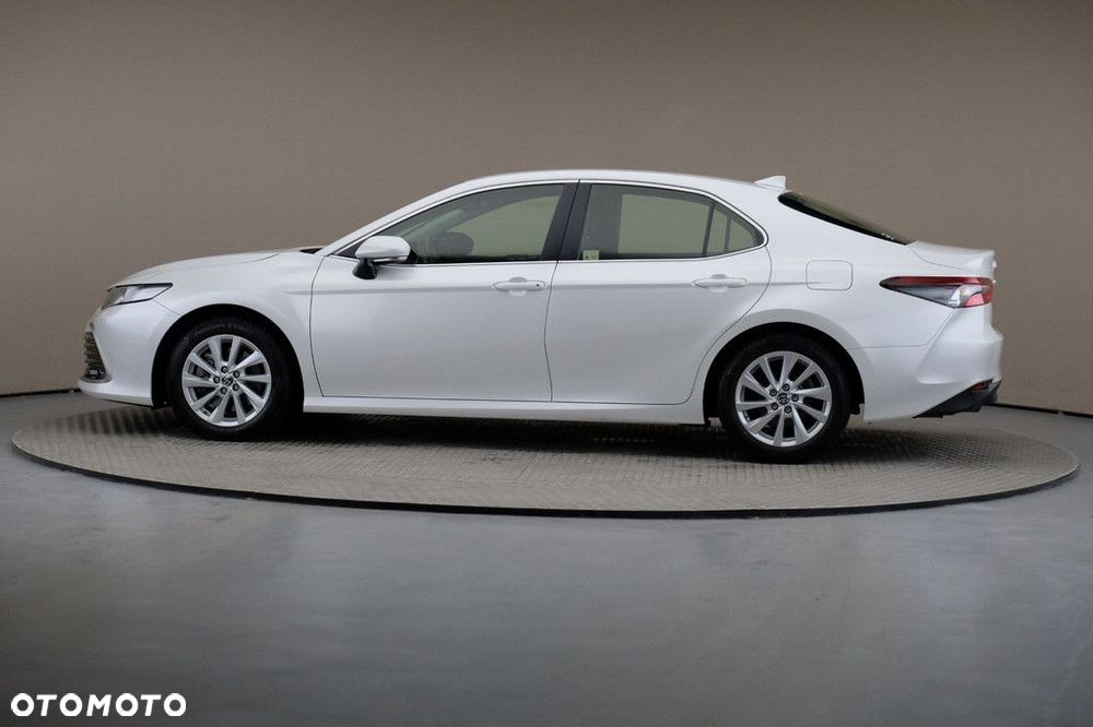 Toyota Camry 2.5 Hybrid Comfort CVT - 4