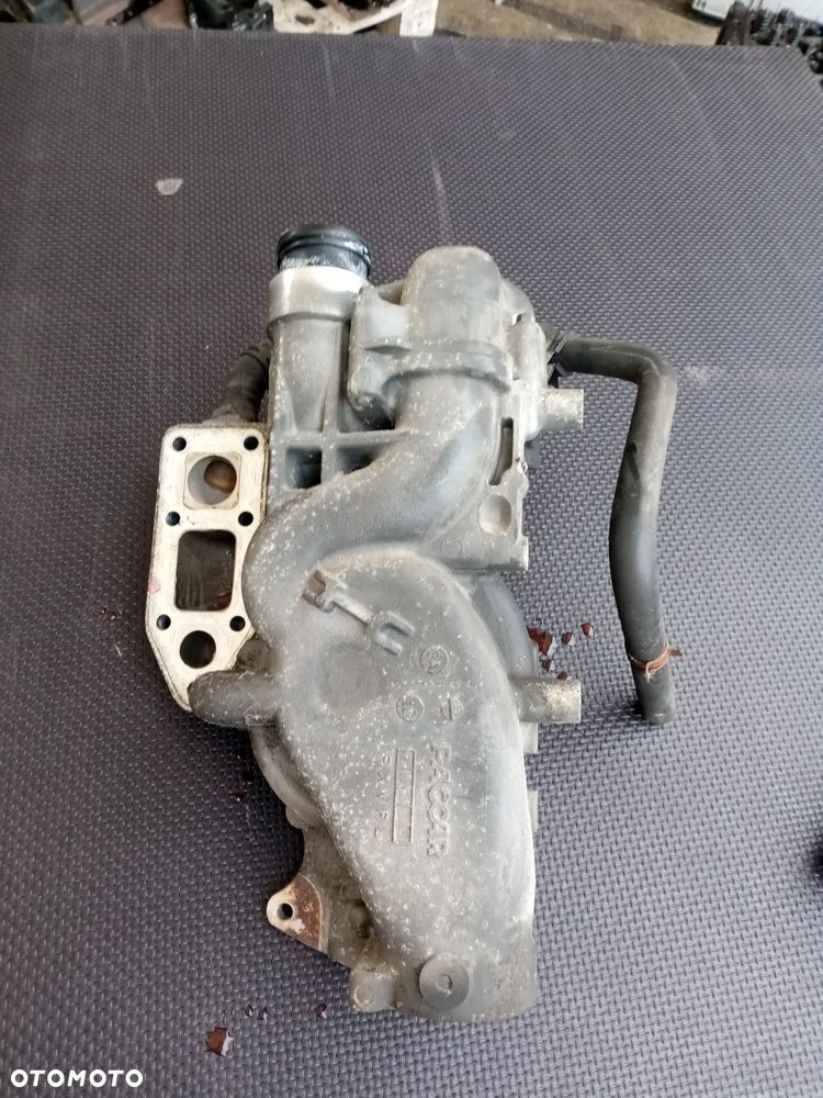 Obudowa pompy wody termostat daf xf 106 euro 6 - 3