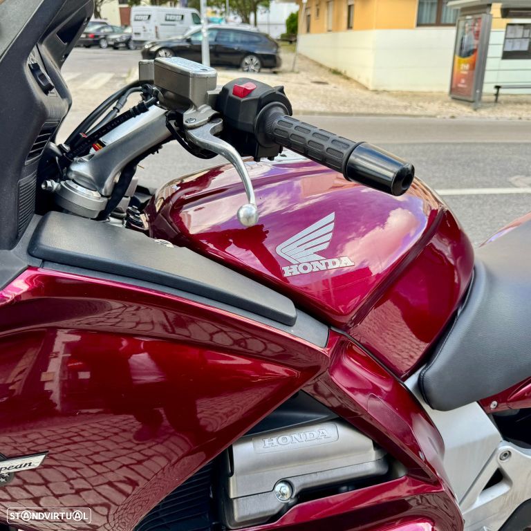 Honda Pan European 1300 - 3