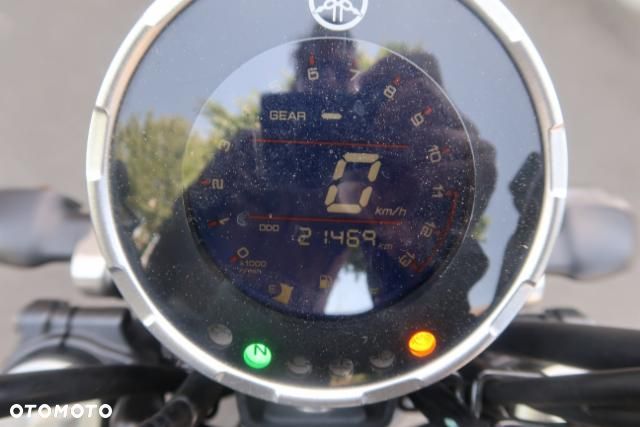 Yamaha XSR - 12