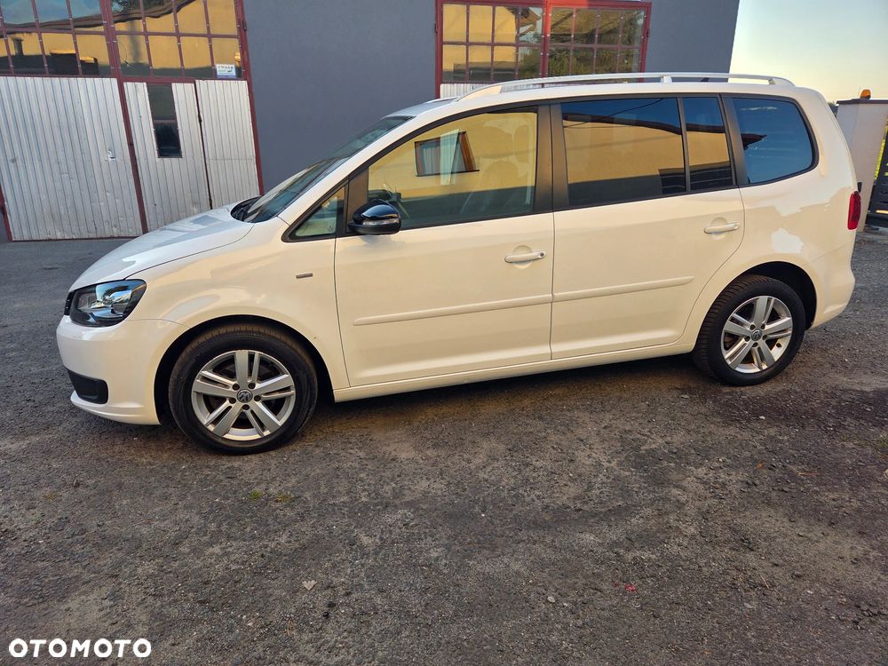 Volkswagen Touran 1.6 TDI DPF DSG MATCH - 4