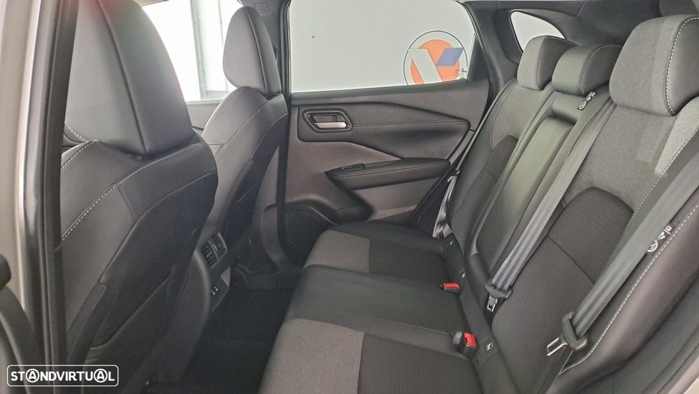 Nissan Qashqai 1.3 DIG-T N-Connecta LED - 18