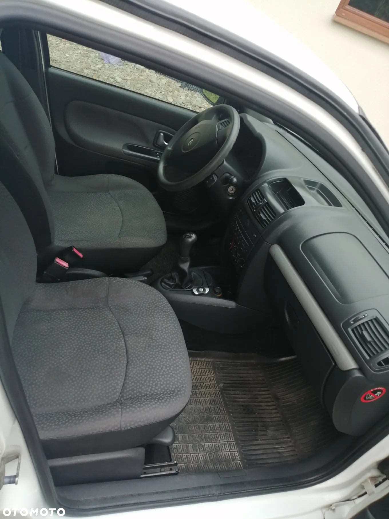 Renault Clio - 9