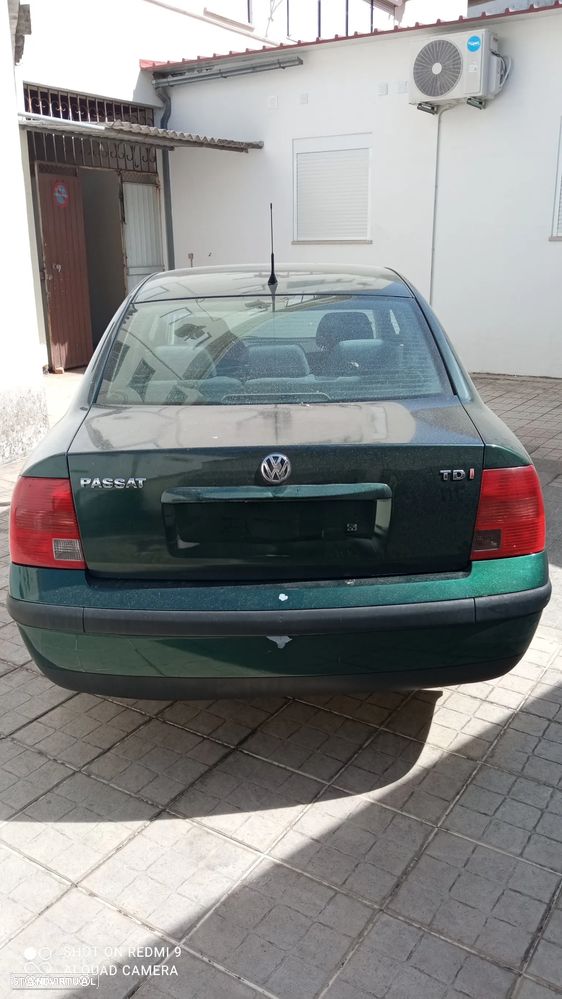 VW Passat 1.9 TDi Confortline - 6