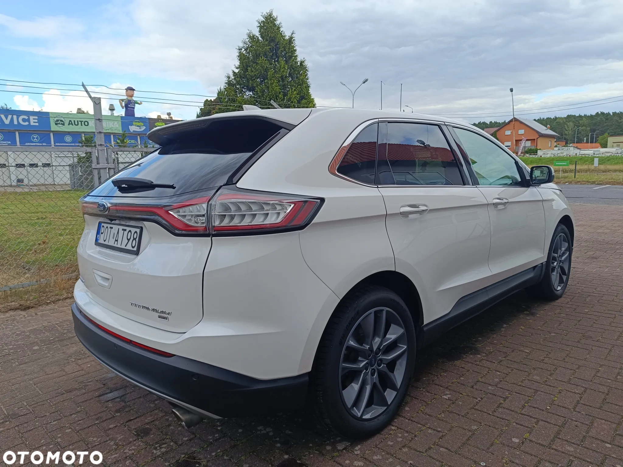 Ford Edge - 10