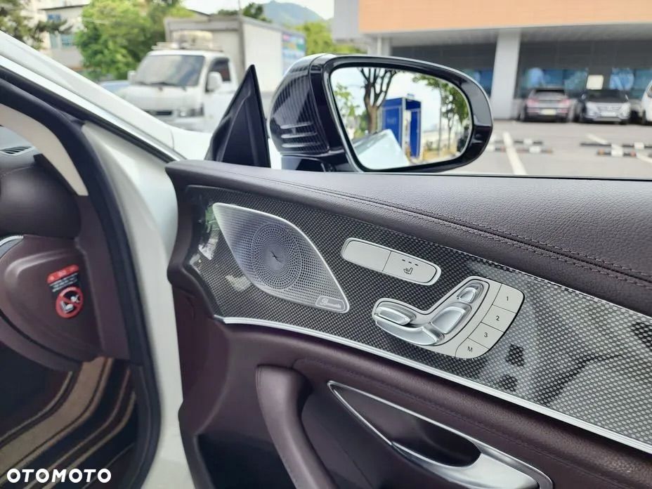 Mercedes-Benz CLS - 19