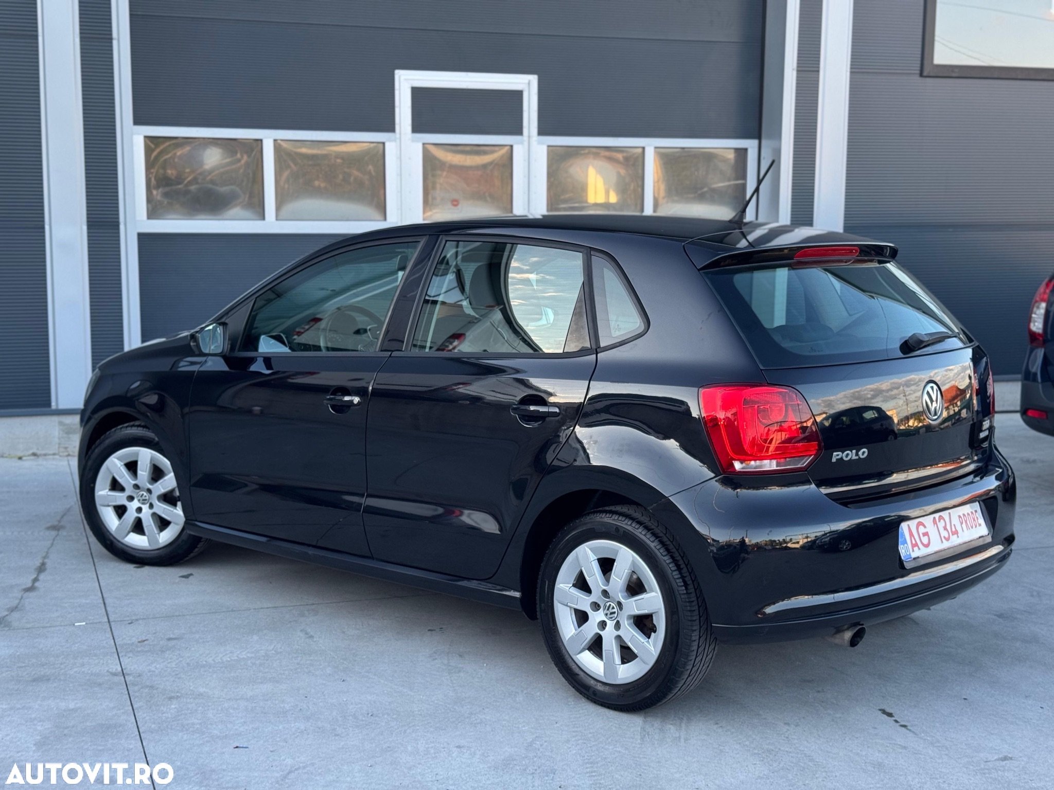 Volkswagen Polo 1.6 TDI DPF Trendline BlueMotion Technology - 11