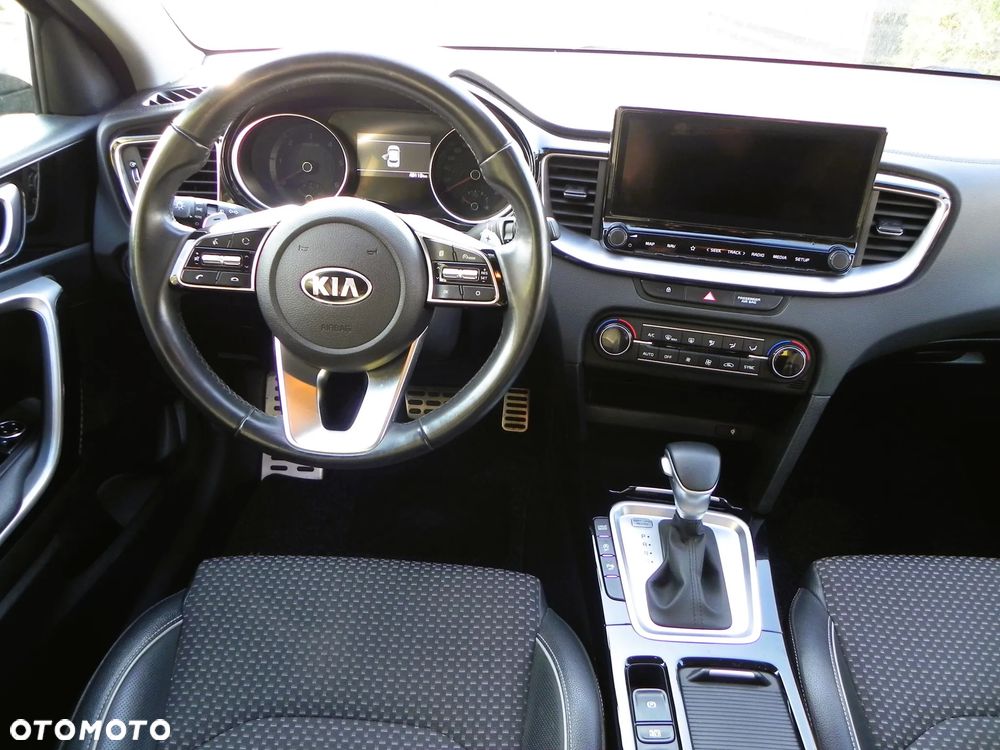 Kia XCeed - 6