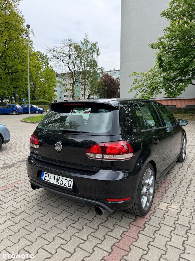 Volkswagen Golf 2.0 GTI DSG - 3