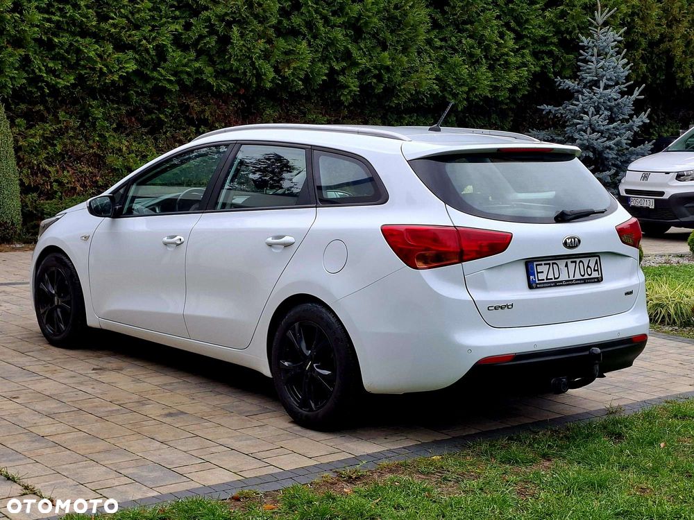 Kia Ceed 1.6 CRDi L Business Line - 20